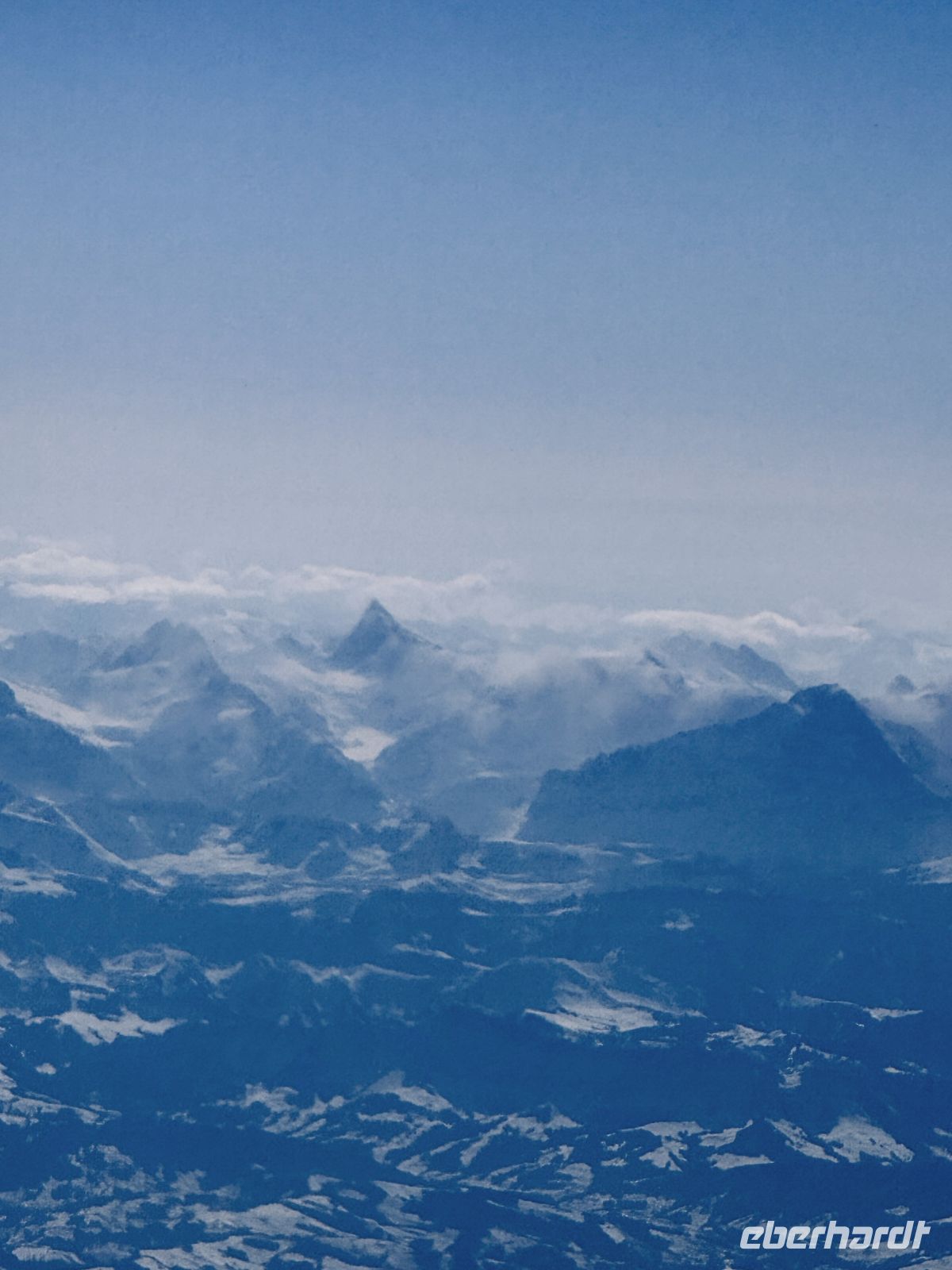 1. Tag - Flug vorbei an den Alpen  &ndash; &copy;  (Eberhardt TRAVEL)