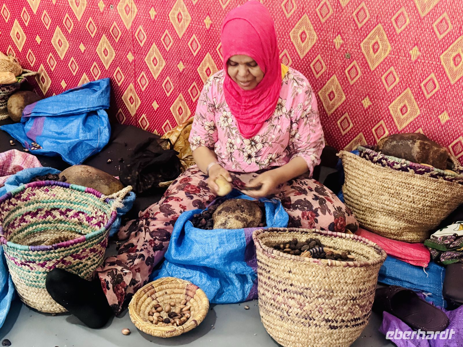 3. Tag - Die Verarbeitung erfolgt in Handarbeit &ndash; &copy;  (Eberhardt TRAVEL)