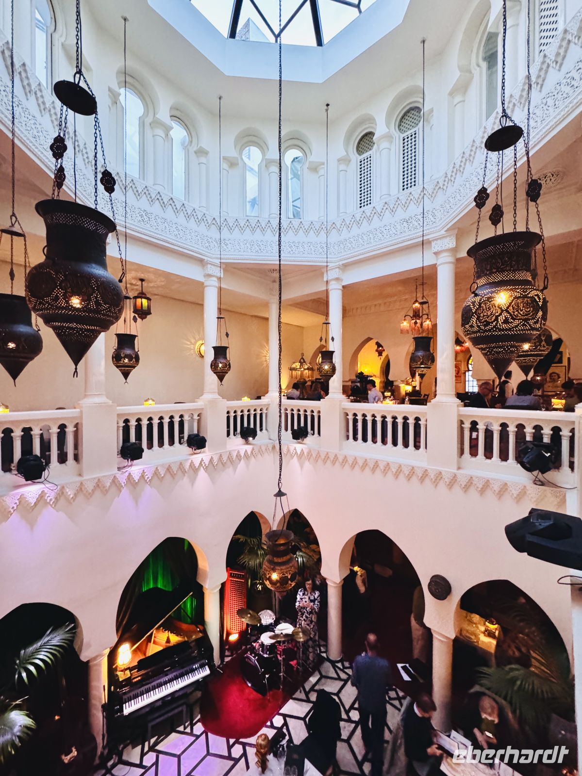 4. Tag - Rick‘s Café, Casablanca  &ndash; &copy;  (Eberhardt TRAVEL)