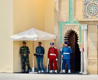 5. Tag - Wachen vor dem Königspalast von Rabat &ndash; &copy; Christin Kuschka (Eberhardt TRAVEL)