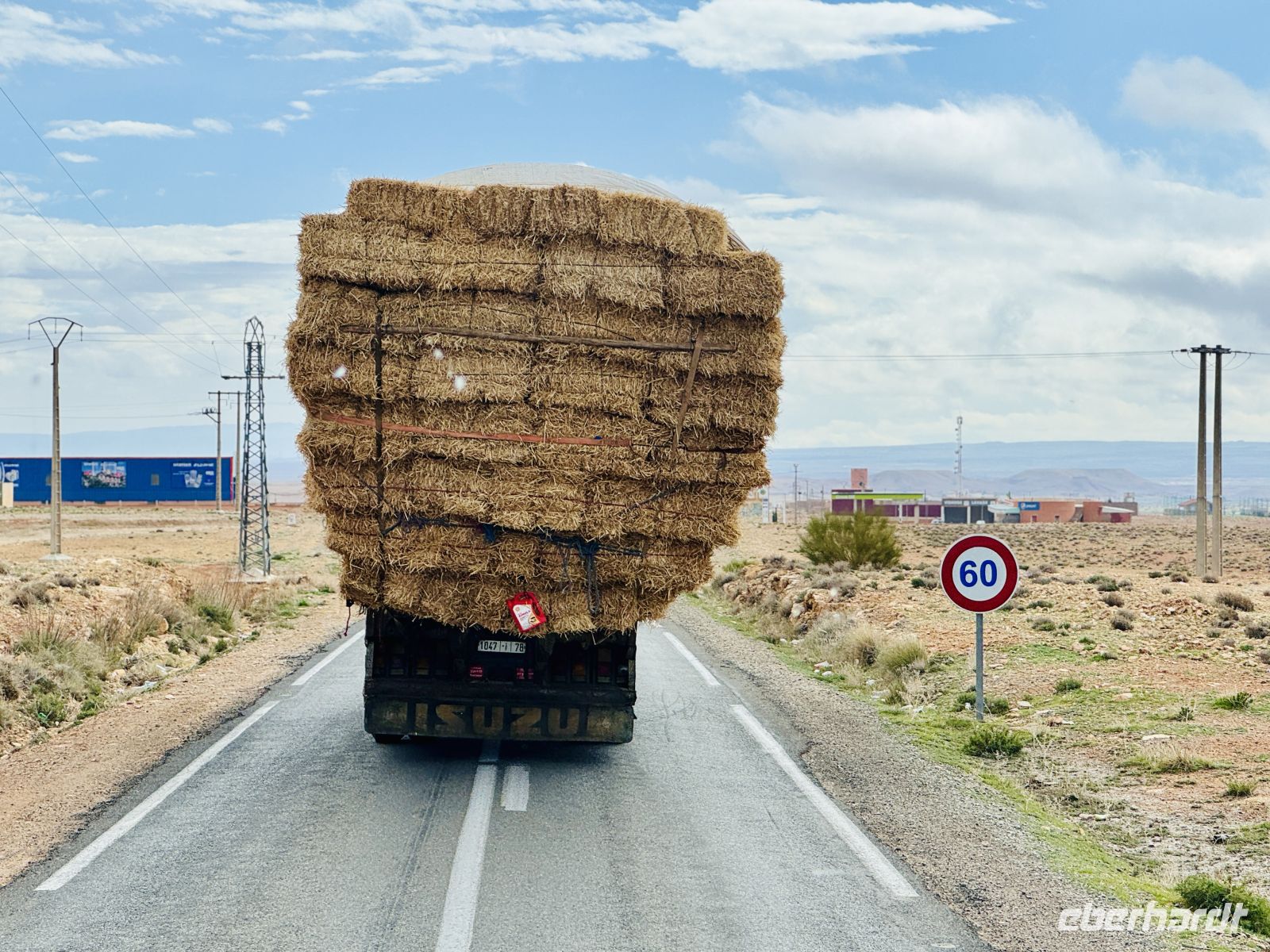 8. Tag - Überladener LKW &ndash; &copy;  (Eberhardt TRAVEL)