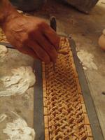 Feinstarbeit bei den Mosaiken