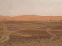 die Sanddünen der Saharawüste bei der Oase Merzouga