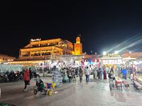 Djemaa el Fna, den Platz der Gaukler in Marrakesch