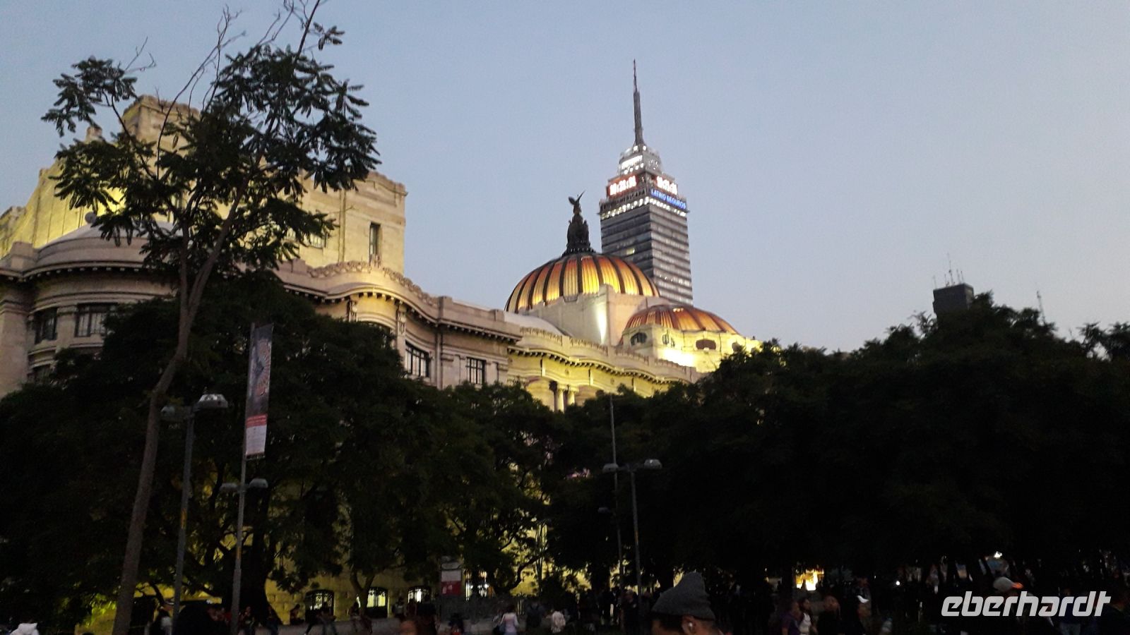 Auch Wolkenkratzer gibt es hier