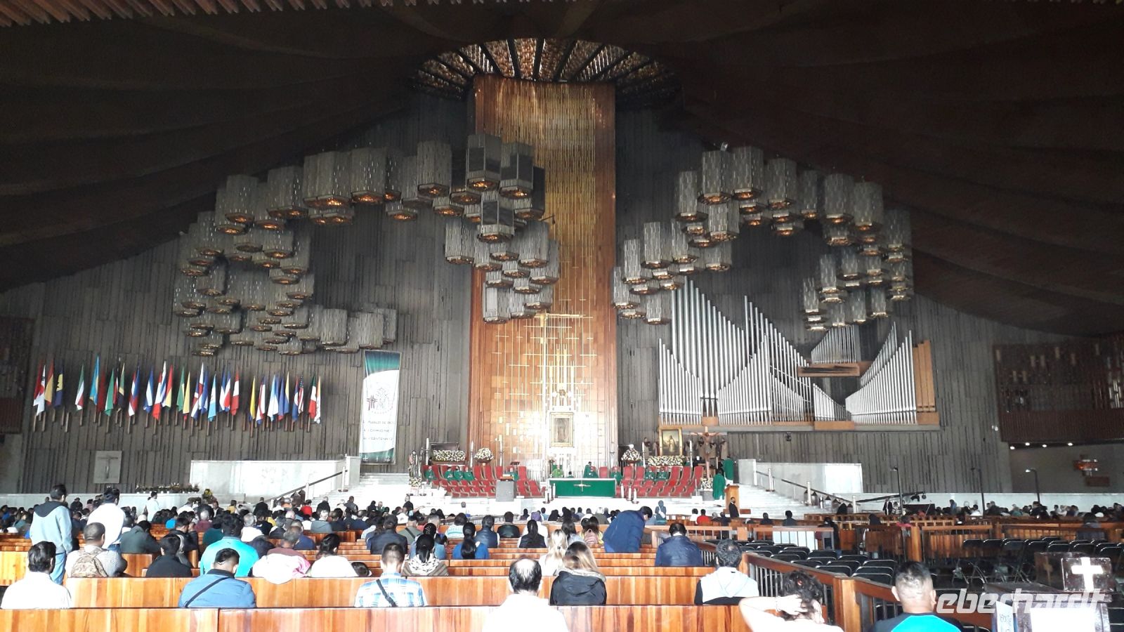 Im Inneren der Basilika