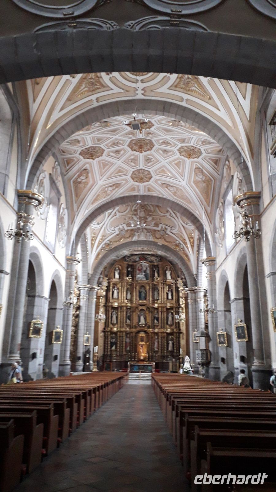 Die Kirche Santo Domingo / Innen