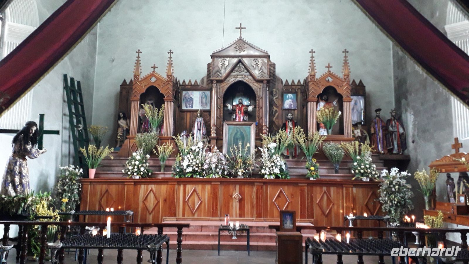 Im Inneren der Kirche / Zinacantan