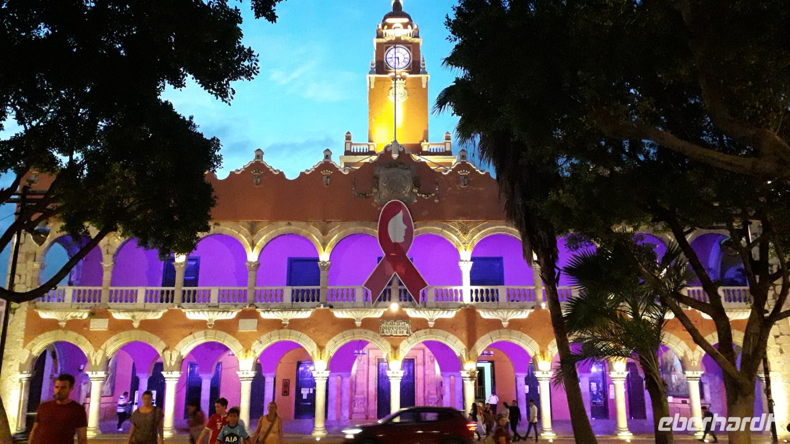 Am Hauptplatz in Merida