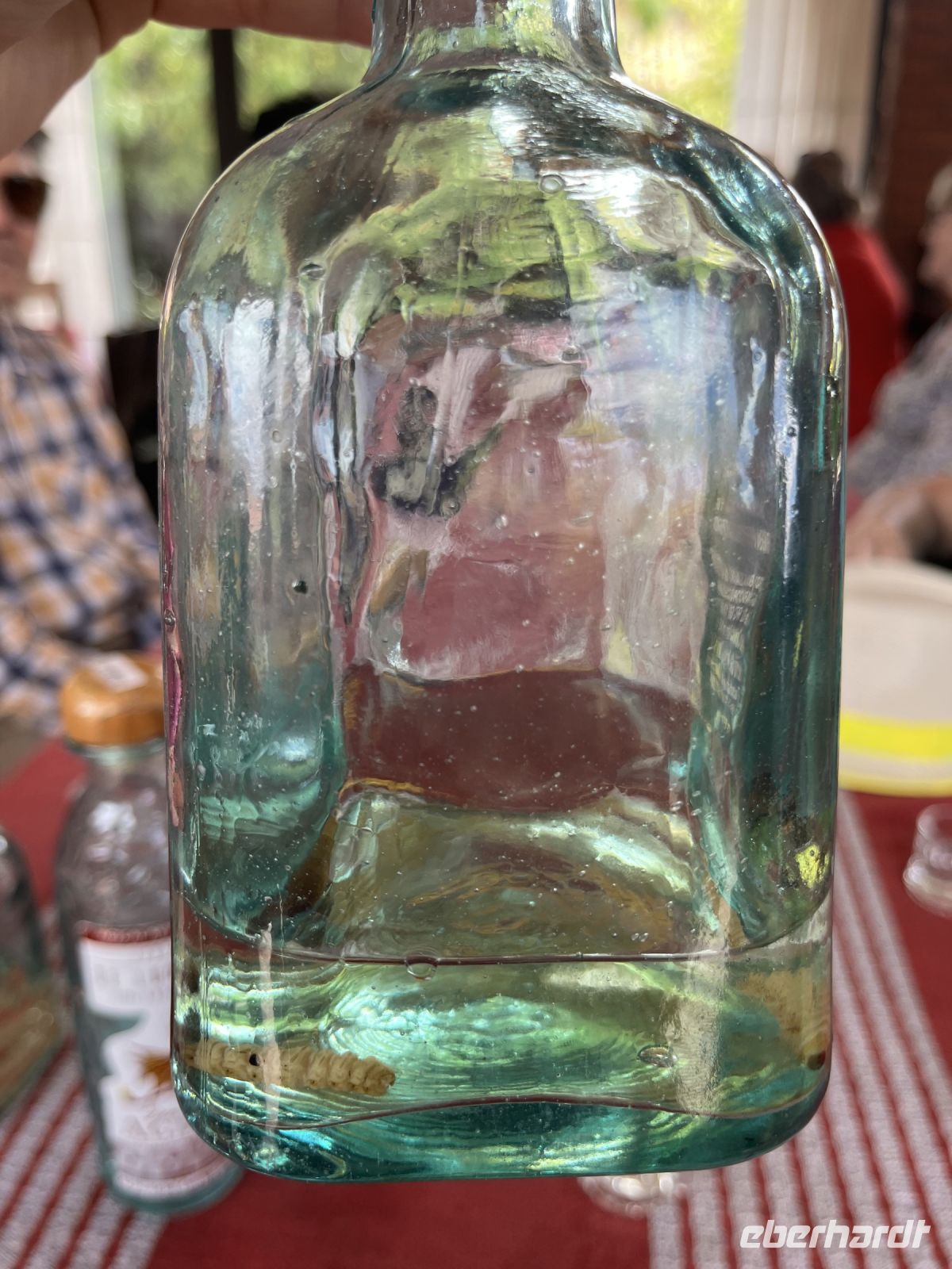 Mezcal mit Wurm in der Flasche, Mezcal Manufaktur 