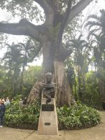 Statue vom Gründer des 