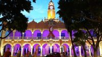 Am Hauptplatz in Merida