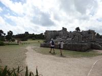 Spaziergang durch die Maya-Stätte Tulum