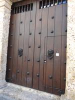 Typische Türen und Tore in der Altstadt