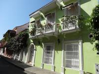 Koloniale Farbenpracht in den Gassen der Altstadt