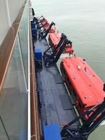 Seenotrettungsübung für die Besatzung an Bord