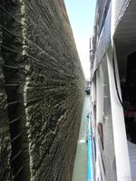 Schleusenvorgang im Panamakanal