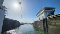 Kreuzfahrt Karibik - Schleusentor im Panama-Kanal, Panama