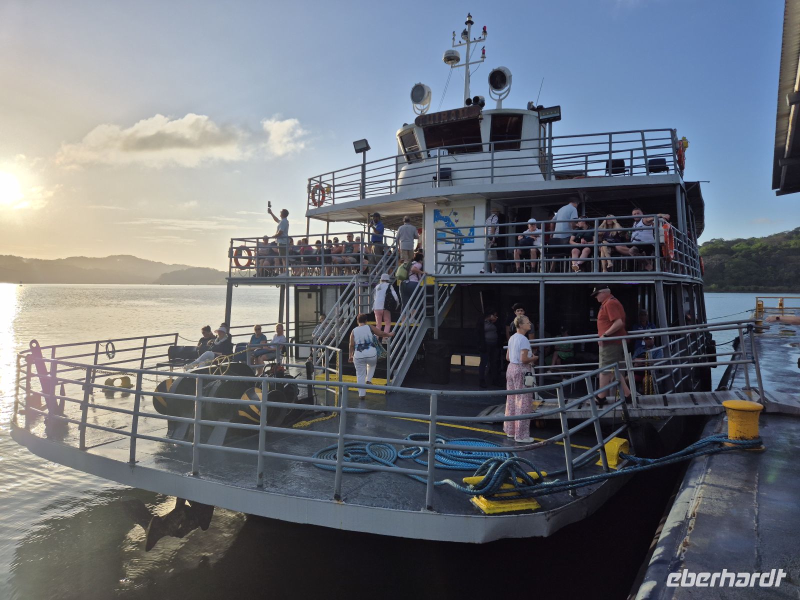 Ausflugsschiff Panama Kanal