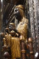 0625 Bus 1 - Montserrat_Die Schwarze Madonna in der Benediktinerabtei Santa Maria de Montserrat