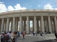 auf dem Petersplatz in Rom