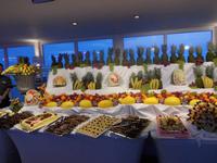 in Schokolade getauchte Früchte zur Poolparty