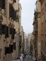 die gradlinigen  Straßen von Valletta
