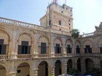 der Innenhof des Großmeisterpalasts