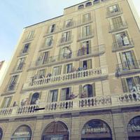 Barcelona - Stadtrundfahrt - Darstellung berühmter Persönlichkeiten Barcelonas