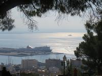 Palma de Mallorca - Besuch Schloss Bellver - Blick zu Mein Schiff 3
