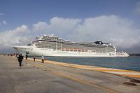 Die Magnifica im Hafen von Korfu