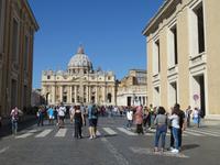 Rom – Petersplatz mit dem Petersdom
