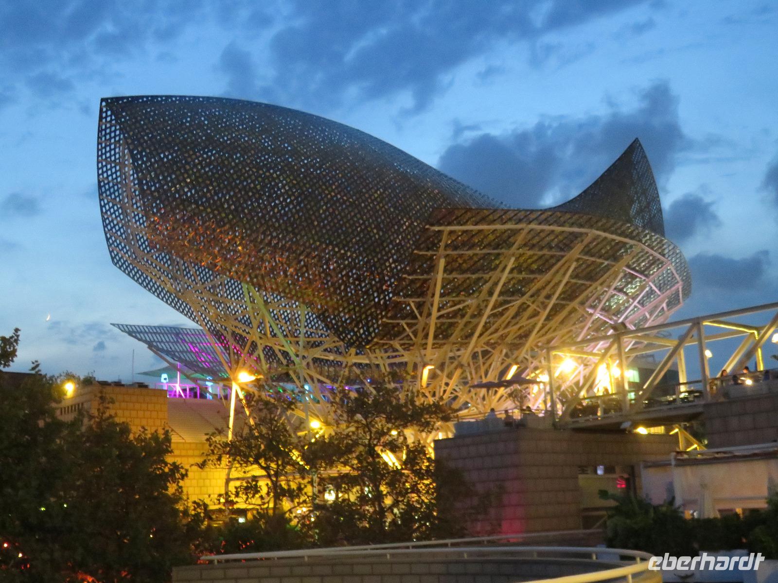 Barcelona – Olympischer Hafen – Stahlfisch