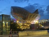 Barcelona – Olympischer Hafen – Stahlfisch