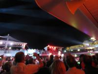 Verabschiedung an Bord – Lasershow – Meeresglitzern