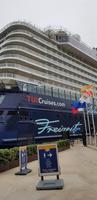 Mein Schiff 6 im Hafen von Valletta - Malta   