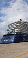 Unsere Mein Schiff 6 im Hafen von Piräus / Athen