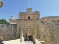 Imposantes Eingangstor zur ehemaligen maltesischen Hauptstadt Mdina