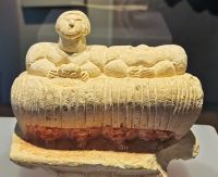 Figurine beim Ggantija Tempel in Xaghra auf Gozo