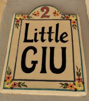 Manche Häuser hier haben Nummern und Häusernamen, Grand Harbor, Malta