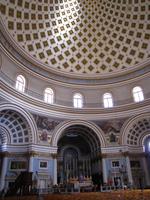 in der Rotunda von Mosta