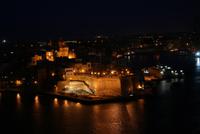 Blick auf die drei alten Städte bei Nacht