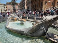 Brunnen vor der Spanischen Treppe