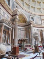 Im Pantheon (3)