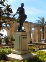 Statue im oberen Barrakka Garten.