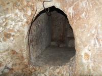 Überall gibt es kleine Nischen und Durchgänge.