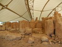 Auf der Südostseite hat die Verwitterung aufgrund der starken Winde schon einen höheren Tribut gefordert.