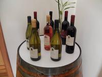 Dort konnten wir verschiedene maltesische Weine und den Johannisbrotlikör kosten.