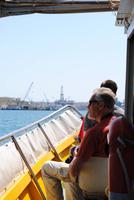 Bootsfahrt durch die Hafenbucht