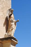 typische Heiligen-Plastiken an Hausecken